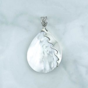 Mother of Pearl Pendant - PBA0155MOP/N110