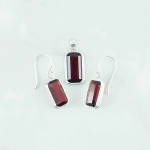 Garnet Pendant - PBA0048GRT/N375