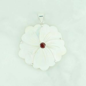 Mother Of Pearl Pendant - PBA0336MOP/N160